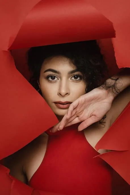 close-up-black-model-posing-paper soy maryce